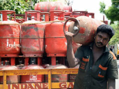 ഇറാൻ യുദ്ധത്തിന്റെ ആഘാതം ഇന്ത്യയുടെ അടുക്കളയിലേക്ക്; എൽപിജി ക്ഷാമ ഭീഷണി, പമ്പുകളിൽ പാനിക് ക്യൂ
