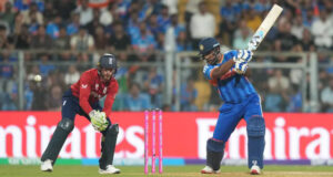 സാംസൺ കത്തിച്ച തീ; 254 ലക്ഷ്യം പിന്തുടർന്ന് ഇംഗ്ലണ്ട് സമ്മർദ്ദത്തിൽ