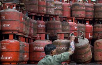 എൽപിജി പ്രതിസന്ധിക്ക് പരിഹാരം:തൊഴിലാളികൾക്കുള്ള അഞ്ച് കിലോ സിലിണ്ടർ വിതരണം ഇരട്ടിയാക്കി കേന്ദ്രം