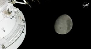 അപ്പോളോയുടെ റെക്കോർഡ് പഴങ്കഥ;ചന്ദ്രന്റെ അജ്ഞാത ലോകം കീഴടക്കി ആർട്ടെമിസ് 2 സംഘം