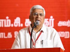 മുഖ്യമന്ത്രിയുടെ ചിത്രം ബോർഡുകളിൽ വെക്കുന്നത് വ്യക്തിപൂജയല്ല; കേന്ദ്രത്തിനെതിരെയും പ്രകാശ് കാരാട്ട്