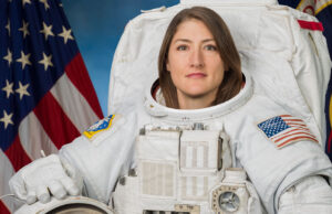 ചന്ദ്രനിലേക്ക് ഇനി പെൺകരുത്ത്; ആർട്ടെമിസ് ദൗത്യത്തിലൂടെ ചരിത്രം കുറിക്കാൻ ക്രിസ്റ്റീന കോക്ക്