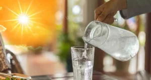 വേനൽക്കാലത്ത് തണുത്ത വെള്ളം കുടിക്കുന്നത് ശരീരത്തിന് ദോഷമോ?