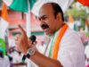 കേരളത്തിൽ സതീശൻ യുഗം; കേരളത്തിന്റെ പതിമൂന്നാമത് മുഖ്യമന്ത്രിയായി വി.ഡി. സതീശൻ