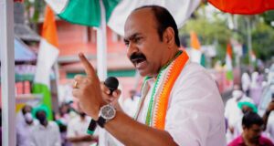 കേരളത്തിൽ സതീശൻ യുഗം; കേരളത്തിന്റെ പതിമൂന്നാമത് മുഖ്യമന്ത്രിയായി വി.ഡി. സതീശൻ