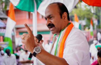 കേരളത്തിൽ സതീശൻ യുഗം; കേരളത്തിന്റെ പതിമൂന്നാമത് മുഖ്യമന്ത്രിയായി വി.ഡി. സതീശൻ