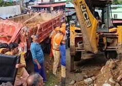 കൊട്ടാരക്കരയിൽ ദുരന്തം വിതച്ച ടിപ്പർ അപകടം: ഡ്രൈവർക്ക് ലൈസൻസില്ല, ജിപിഎസ് ഓഫാക്കി; ലോറിയുടെ ഫിറ്റ്നസ് റദ്ദാക്കി ആർടിഒ
