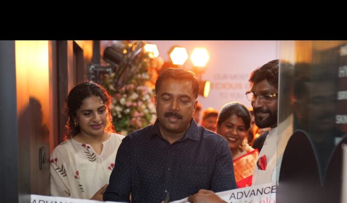 കൊച്ചിയിൽ അഡ്വാൻസ്ഡ് ഗ്രോഹെയർ & ഗ്ലോസ്കിൻ ക്ലിനിക്ക് കലൂരിൽ പ്രവർത്തനമാരംഭിച്ചു.